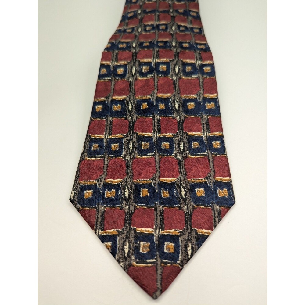 Tom James Geometric Red/Blue Silk Pointed Classic Necktie Tie‎